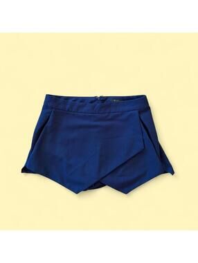Mine navy blue tailored mini skort/shorts with back zipper detail.
